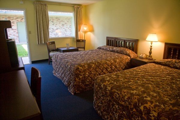 Travelers Lodge Beatrice Rom bilde